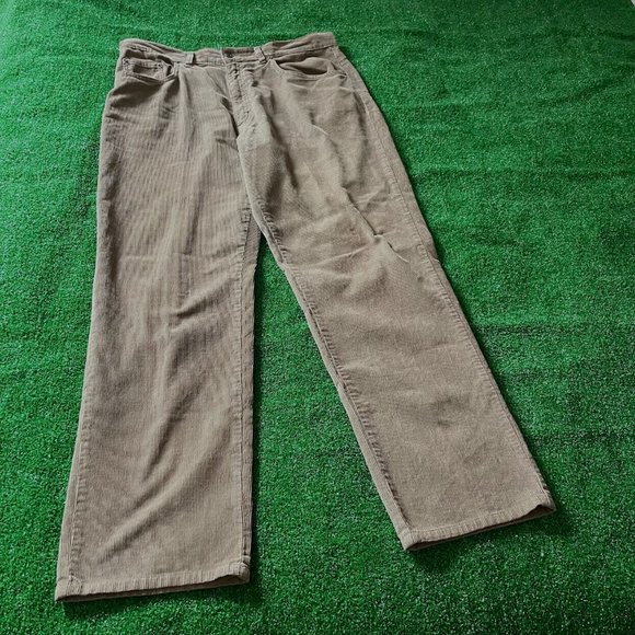 St. John's Bay Men's Straight Leg Easy Fit Brown Y2K Corduroy  Pants Size 36 - Picture 2 of 11
